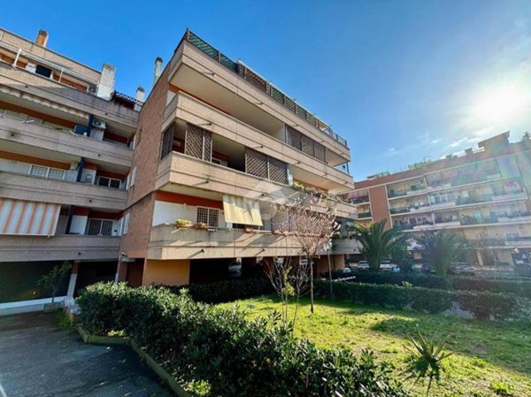 appartamento in vendita a Roma in zona Ponte Mammolo