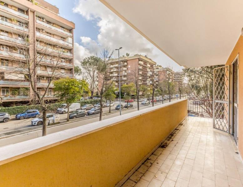 appartamento in vendita a Roma in zona Torrino