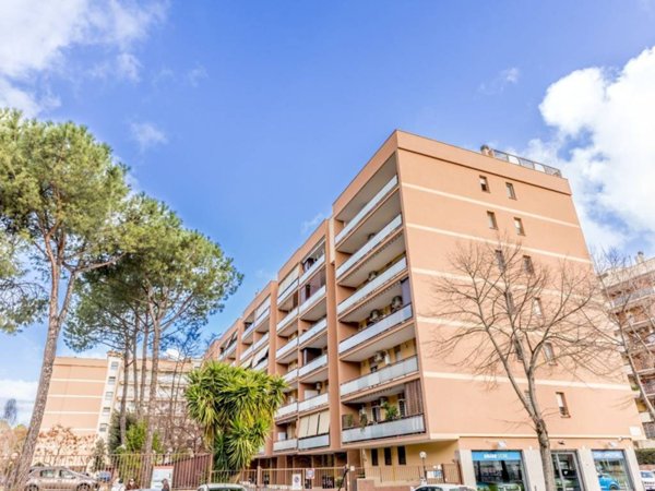 appartamento in vendita a Roma in zona Torrino