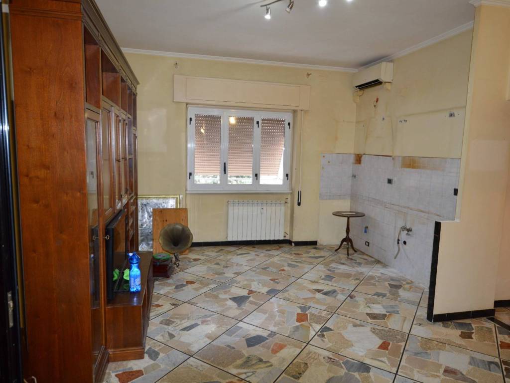 appartamento in vendita a Roma in zona Prenestino-Centocelle