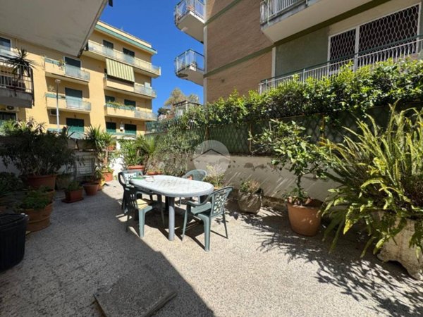 appartamento in vendita a Roma in zona Appio Latino