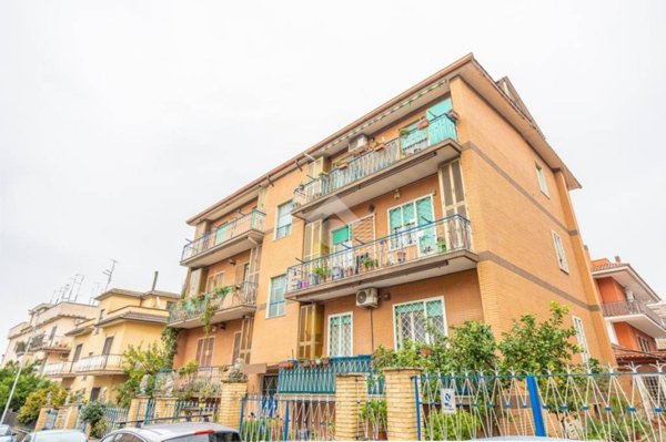 appartamento in vendita a Roma in zona Prenestino-Labicano