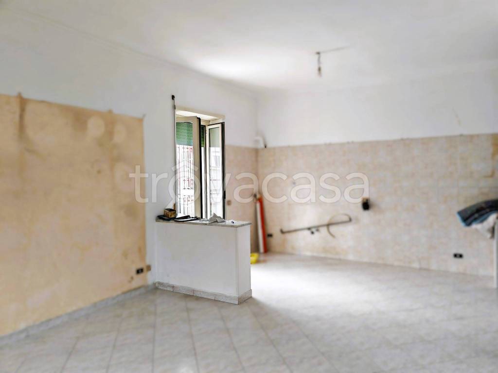 appartamento in vendita a Roma in zona Torre Angela