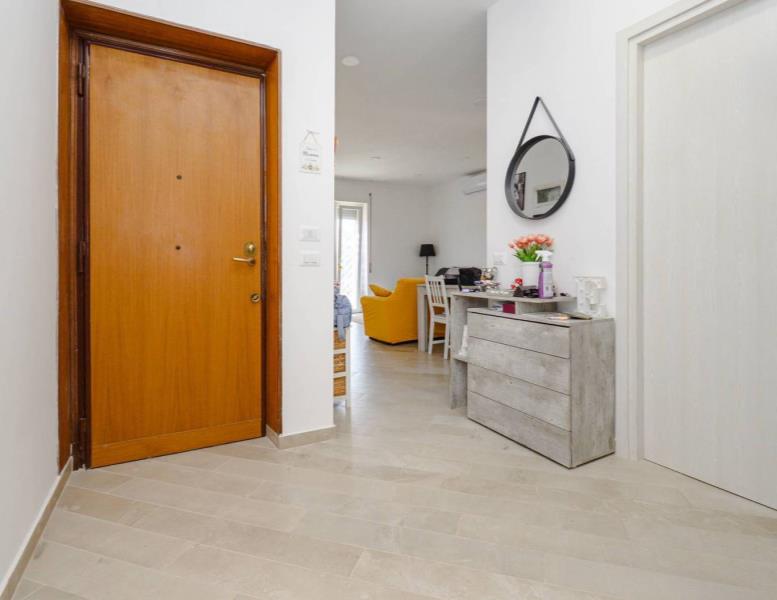 appartamento in vendita a Roma in zona San Basilio