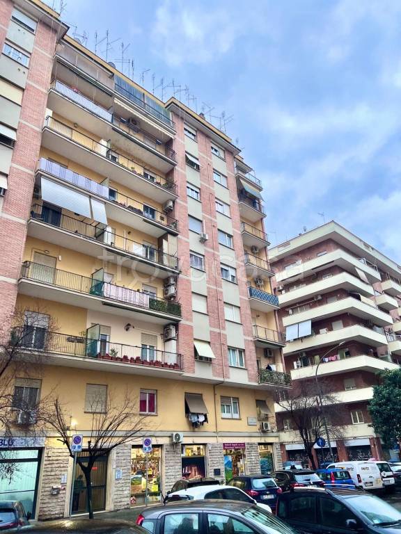 appartamento in vendita a Roma in zona Portuense