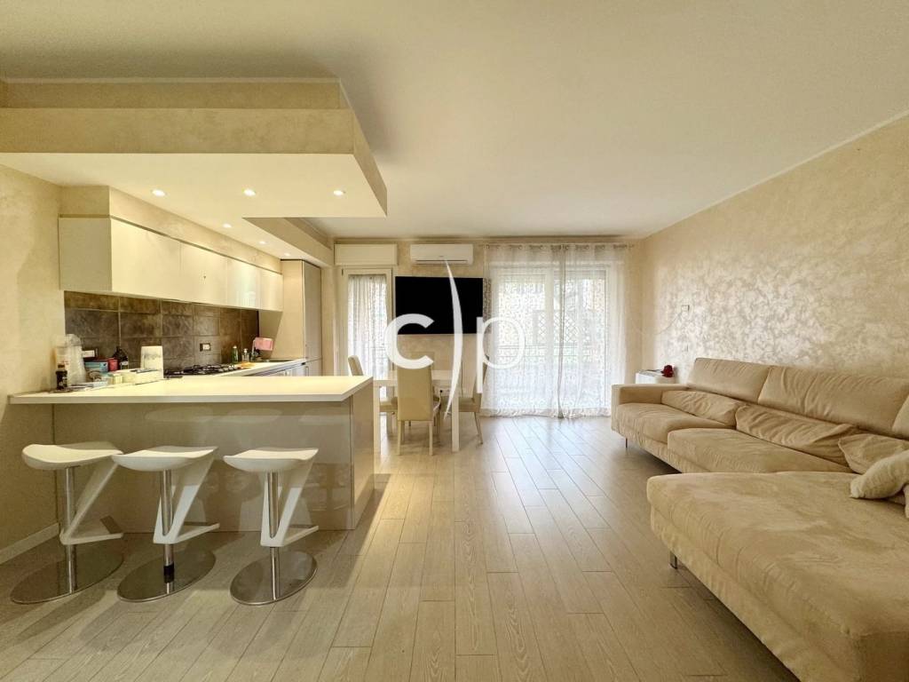 appartamento in vendita a Roma in zona Torrino