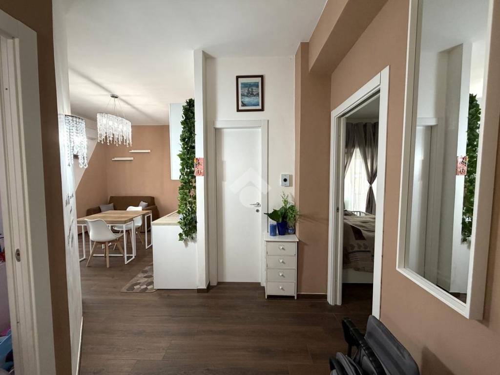 appartamento in vendita a Roma in zona Prenestino-Centocelle