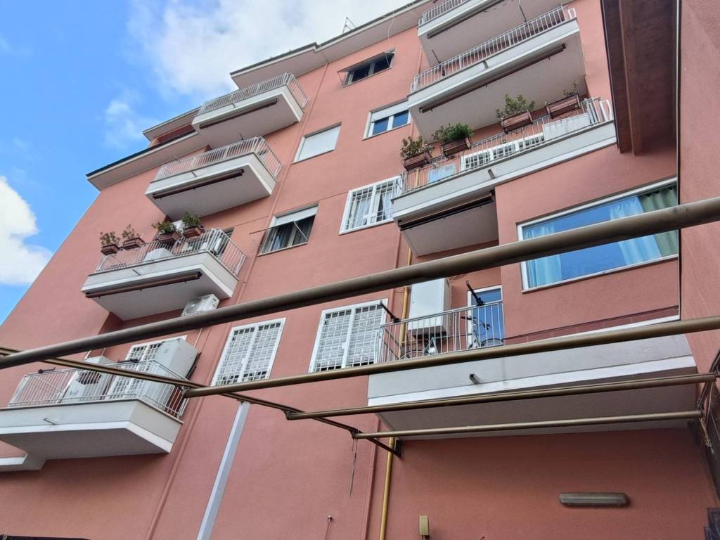 negozio in vendita a Roma in zona Aurelio