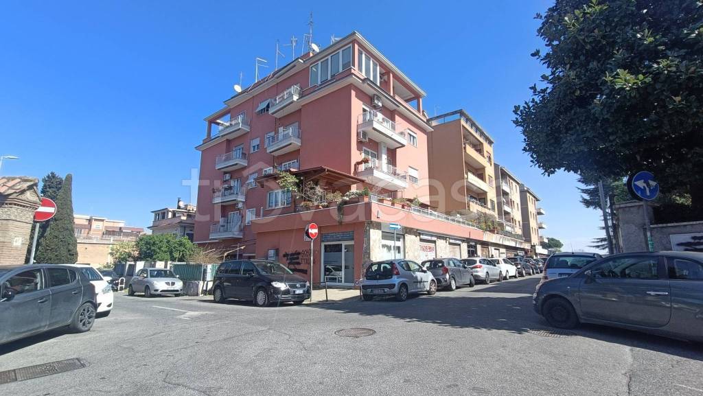 negozio in vendita a Roma
