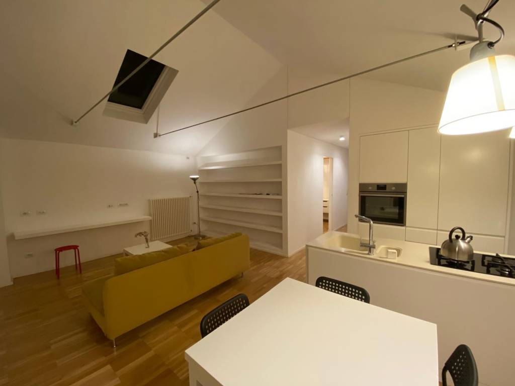 appartamento in vendita a Roma in zona Ostiense