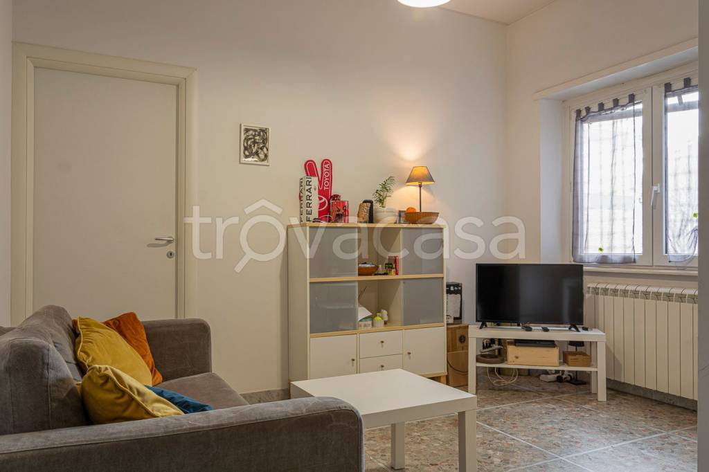 appartamento in vendita a Roma in zona Ostiense