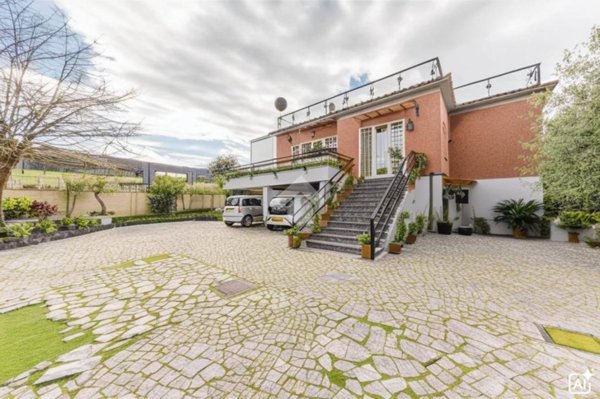 casa indipendente in vendita a Roma in zona Casal Morena