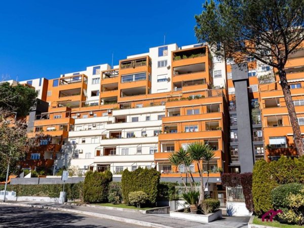 appartamento in vendita a Roma in zona EUR