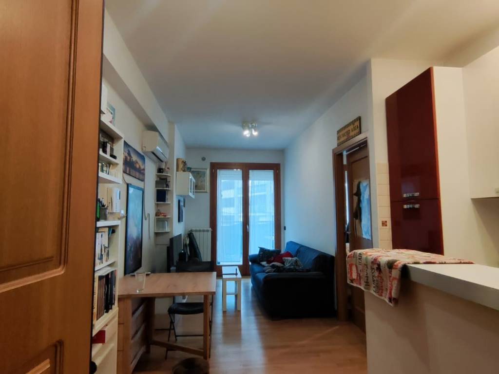 appartamento in vendita a Roma in zona EUR