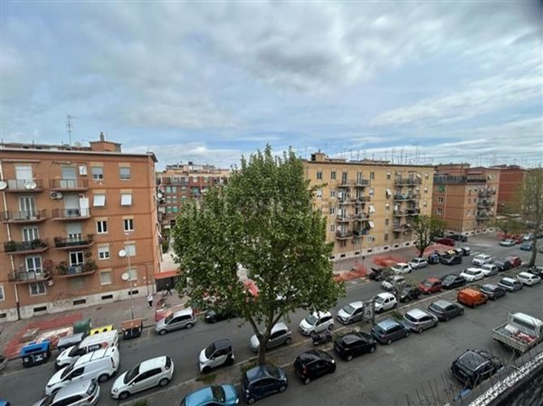 appartamento in vendita a Roma in zona Ostia