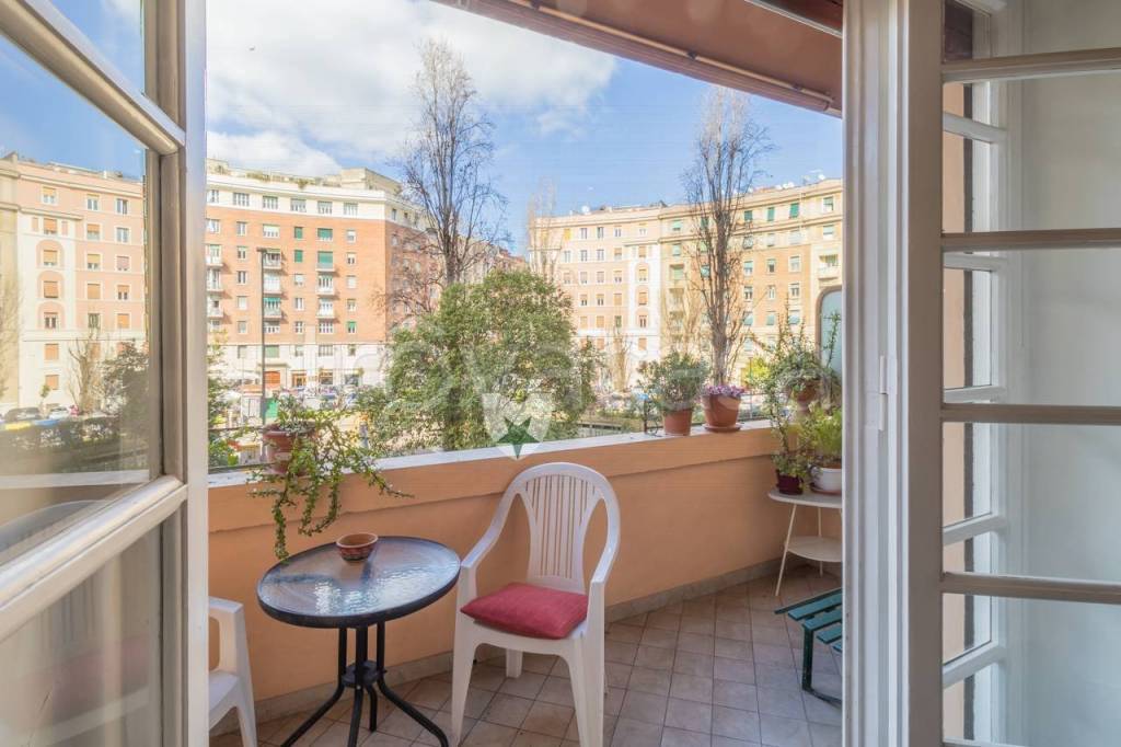 appartamento in vendita a Roma in zona Della Vittoria