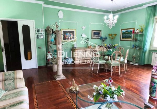 appartamento in vendita a Roma in zona Tomba di Nerone