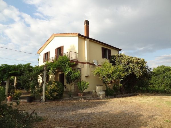 casale in vendita a Roma in zona Flaminio