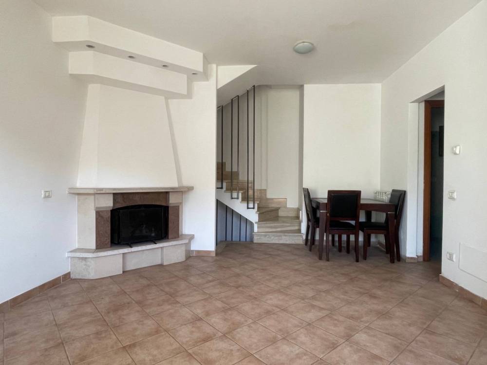 casa indipendente in vendita a Roma in zona Infernetto