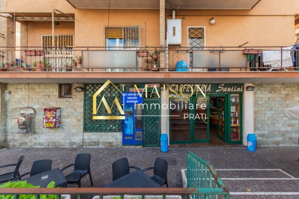 negozio in vendita a Roma in zona Torrevecchia