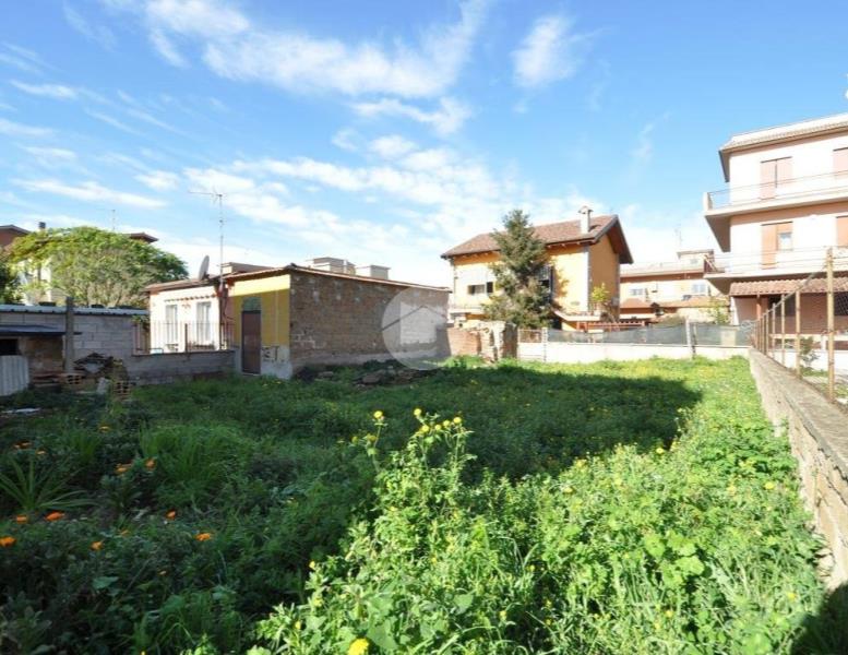 casa indipendente in vendita a Roma in zona Finocchio