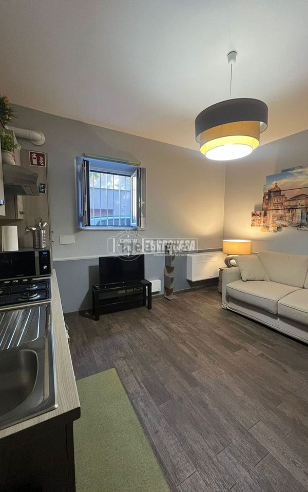 appartamento in vendita a Roma in zona San Saba - Ripa