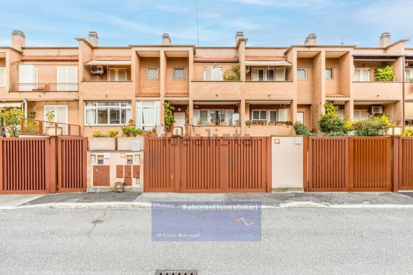 casa indipendente in vendita a Roma in zona Ottavia