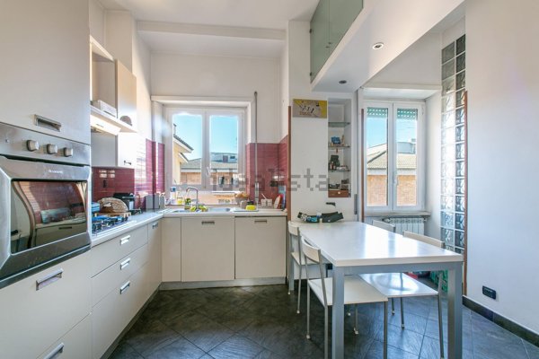 appartamento in vendita a Roma in zona Portuense