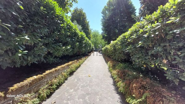 appartamento in vendita a Roma in zona EUR