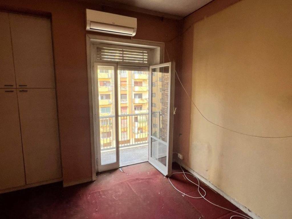 appartamento in vendita a Roma in zona Ostiense