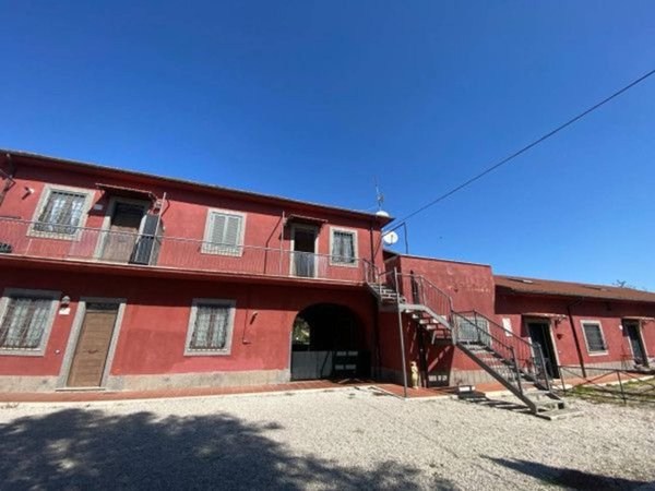 appartamento in vendita a Roma in zona Lunghezza