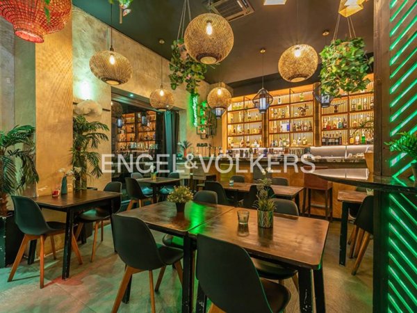 negozio in vendita a Roma in zona Appio Latino