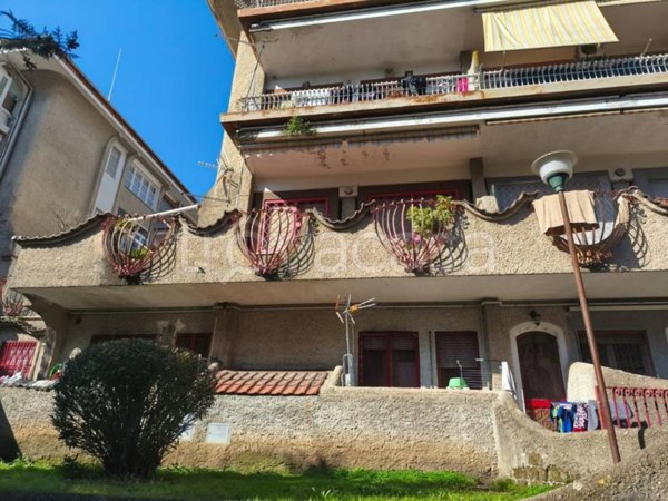 appartamento in vendita a Roma in zona Tomba di Nerone