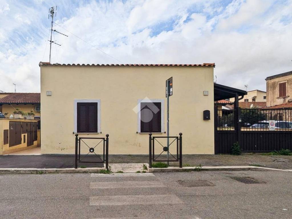 appartamento in vendita a Roma in zona Tuscolano