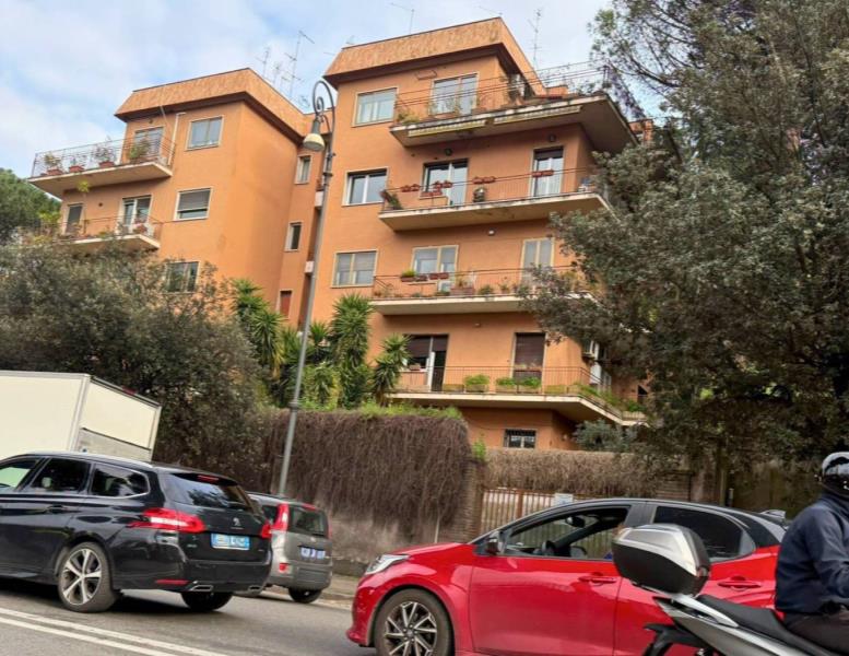 appartamento in vendita a Roma in zona Celio
