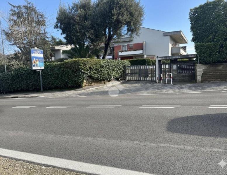 appartamento in vendita a Roma in zona Tor di Quinto