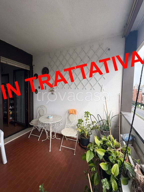 appartamento in vendita a Roma in zona Spinaceto