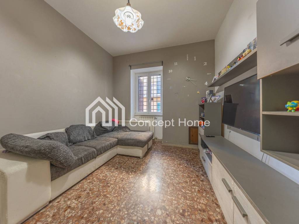 appartamento in vendita a Roma in zona Ponte Mammolo