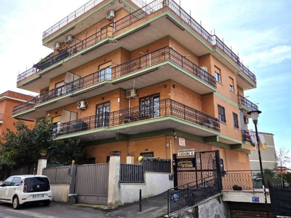 appartamento in vendita a Roma in zona Tor Vergata/Torrenova