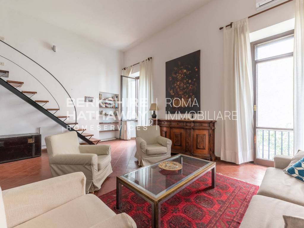 appartamento in vendita a Roma in zona Rione Monti/Campitelli