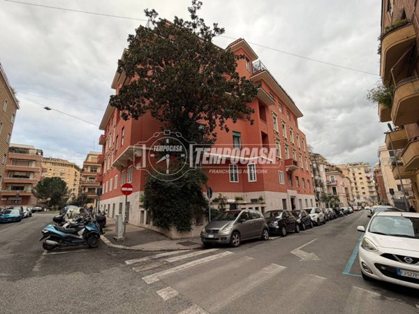 appartamento in vendita a Roma in zona Nomentano
