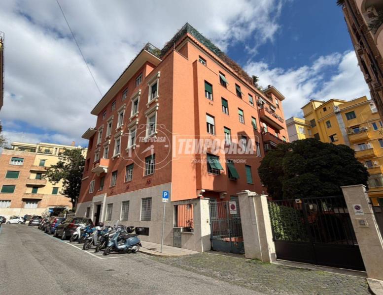 appartamento in vendita a Roma in zona Nomentano