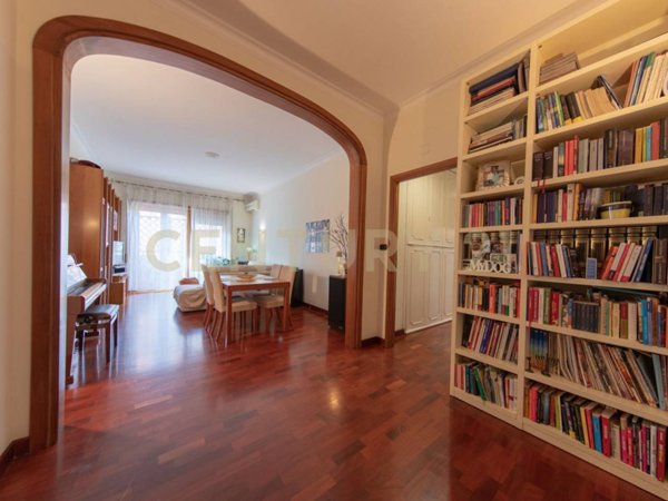 appartamento in vendita a Roma in zona Appio Latino