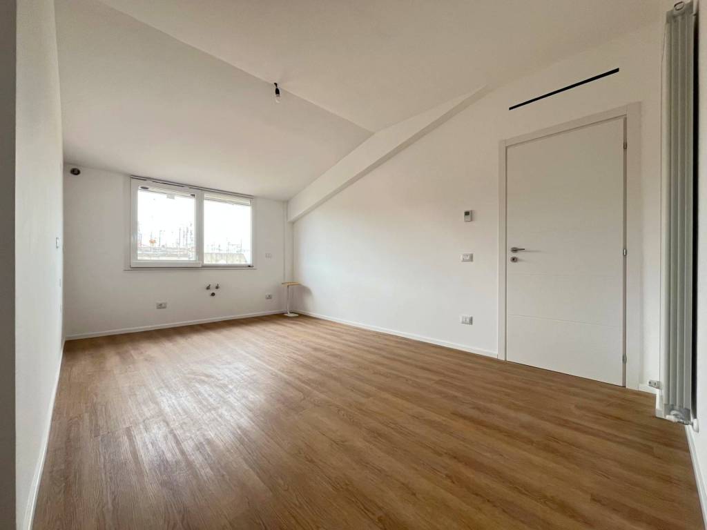 appartamento in vendita a Roma in zona Tuscolano