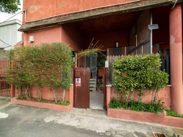 appartamento in vendita a Roma in zona Casal Monastero