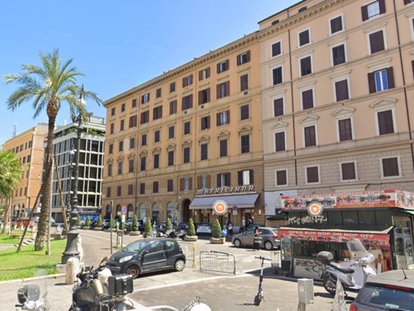 appartamento in vendita a Roma in zona Castro Pretorio