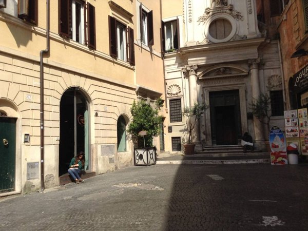 appartamento in vendita a Roma in zona Rione Regola