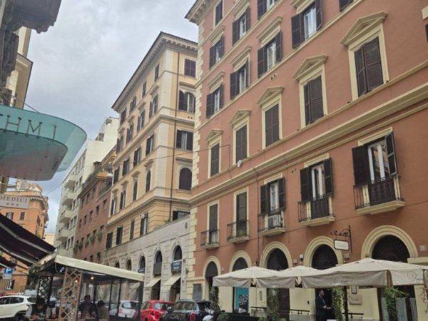 negozio in vendita a Roma in zona Ludovisi/Sallustiano