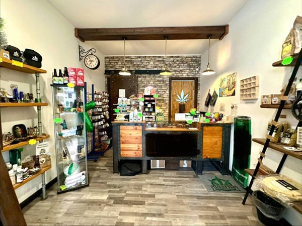 negozio in vendita a Roma in zona Monte Sacro/Talenti