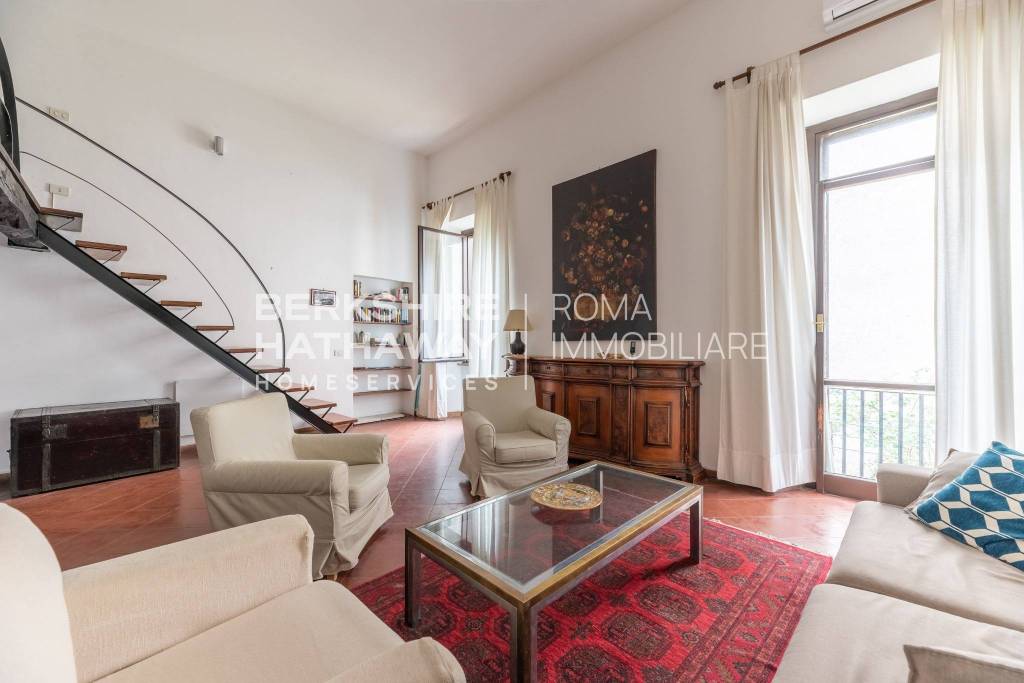 appartamento in vendita a Roma in zona Rione Monti/Campitelli